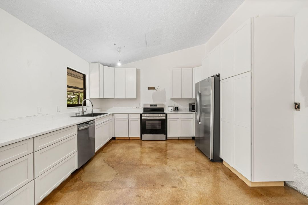 待售: $435,000 (3 贝兹, 2 浴室, 2113 平方英尺)