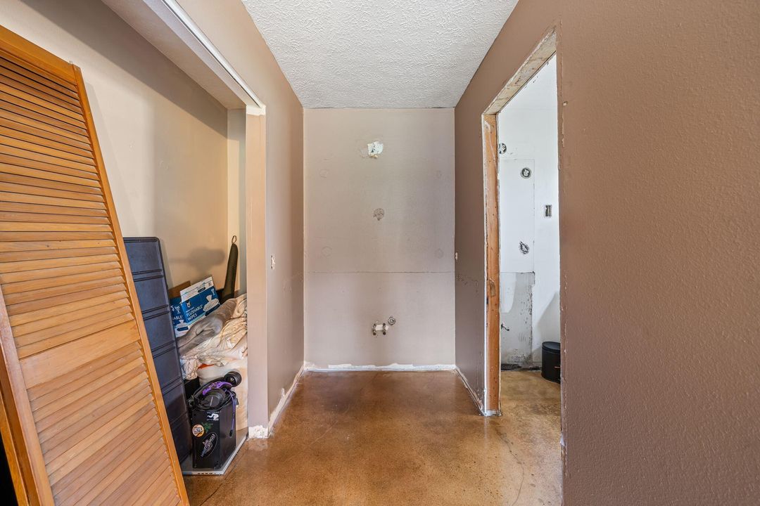 待售: $435,000 (3 贝兹, 2 浴室, 2113 平方英尺)