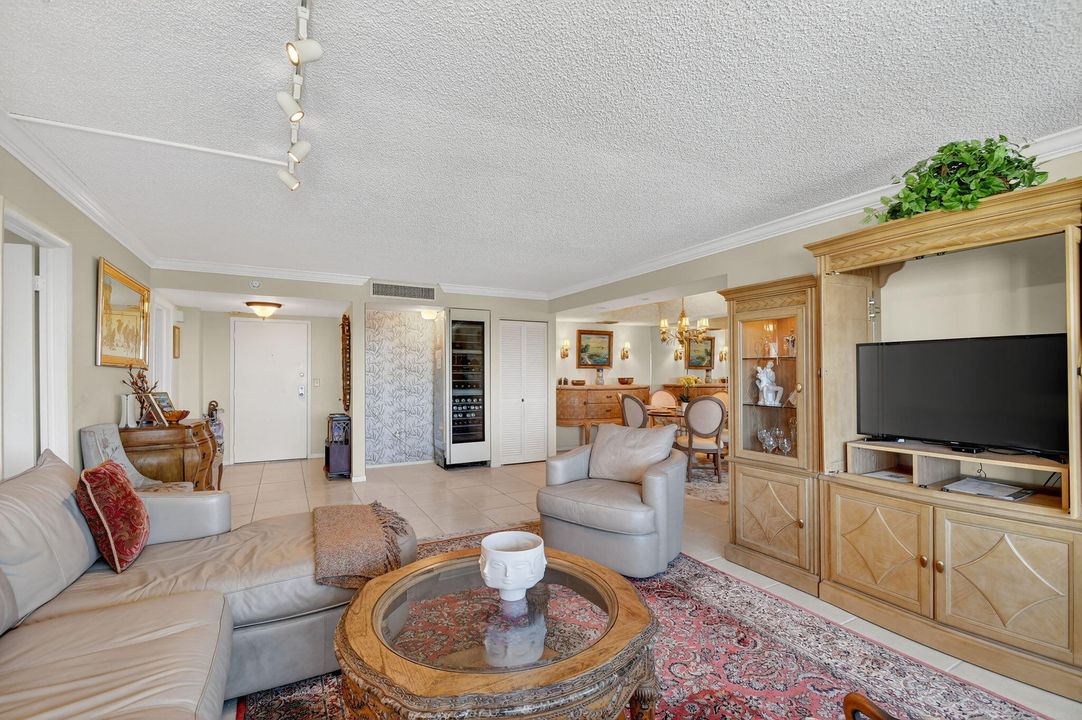 На продажу: $419,000 (2 спален, 2 ванн, 1498 Квадратных фут)