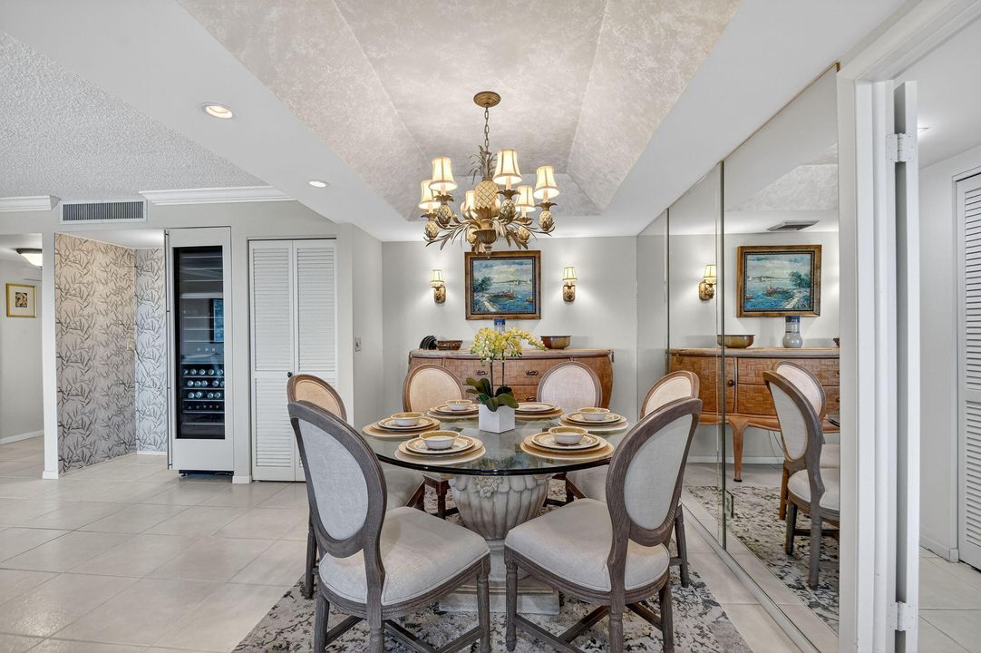 На продажу: $419,000 (2 спален, 2 ванн, 1498 Квадратных фут)