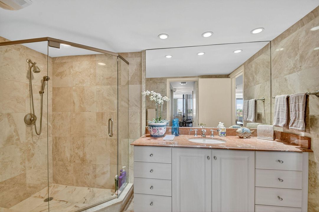 На продажу: $419,000 (2 спален, 2 ванн, 1498 Квадратных фут)