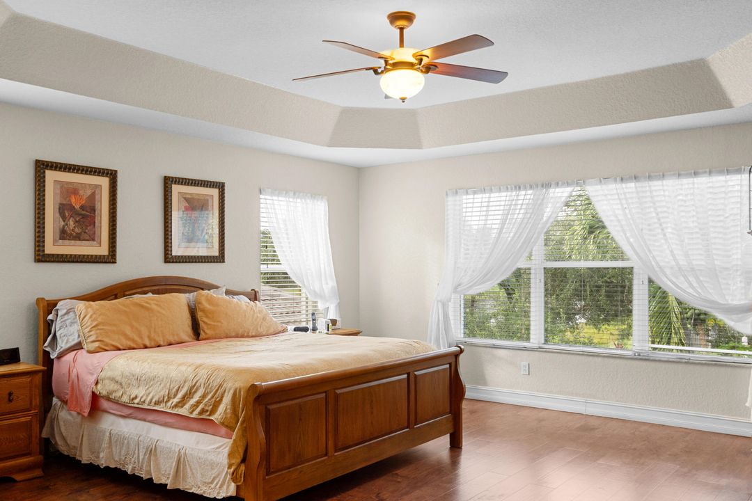 出租: $4,750 (5 贝兹, 3 浴室, 2941 平方英尺)