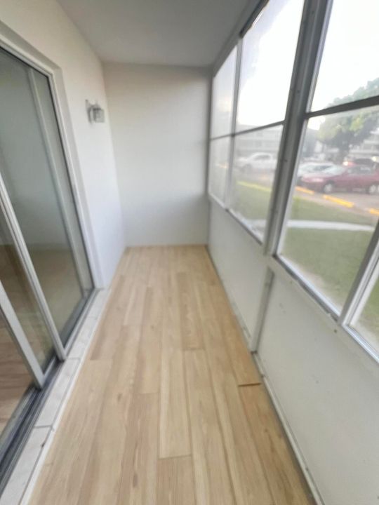 For Sale: $69,900 (1 beds, 1 baths, 532 Square Feet)