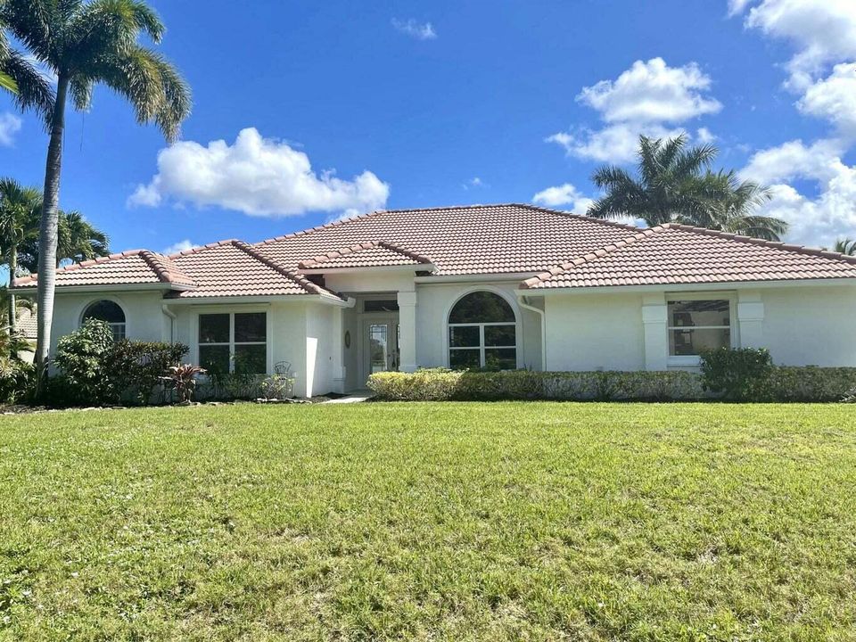 For Rent: $6,500 (4 beds, 2 baths, 2377 Square Feet)