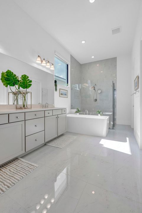 For Rent: $4,000 (3 beds, 3 baths, 2771 Square Feet)