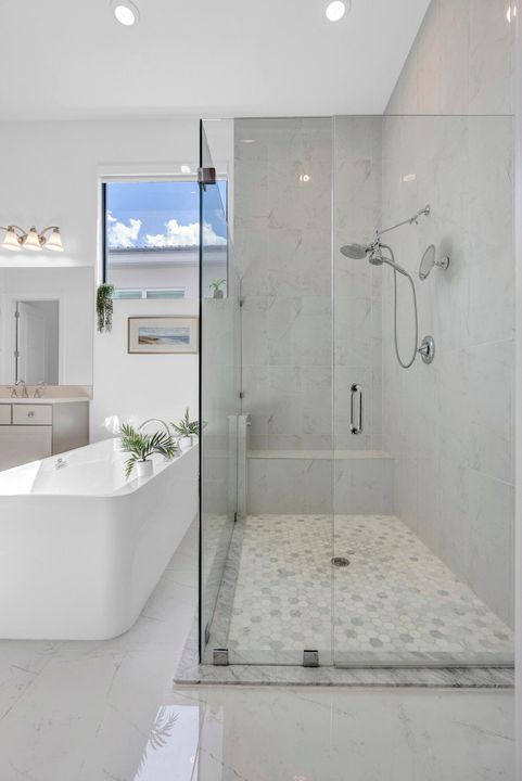 For Rent: $4,000 (3 beds, 3 baths, 2771 Square Feet)