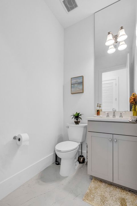 For Rent: $4,000 (3 beds, 3 baths, 2771 Square Feet)