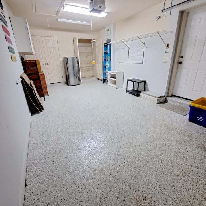 En Venta: $649,000 (2 camas, 2 baños, 1330 Pies cuadrados)