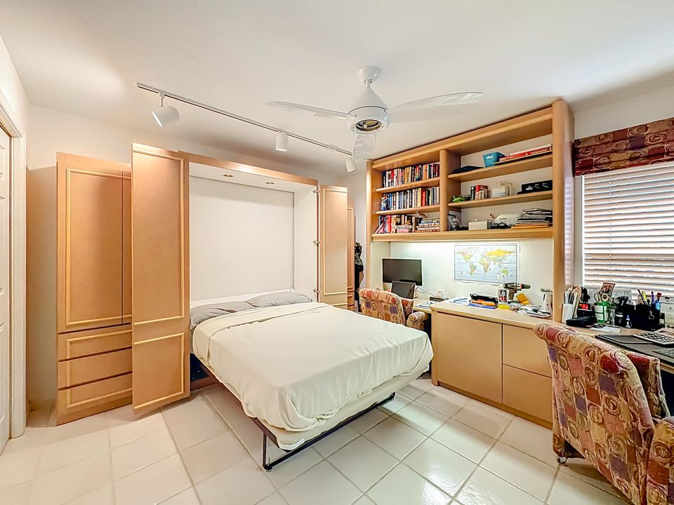 For Rent: $4,400 (3 beds, 3 baths, 2410 Square Feet)