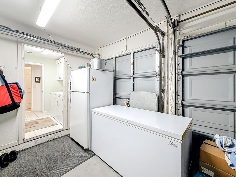 For Rent: $4,400 (3 beds, 3 baths, 2410 Square Feet)