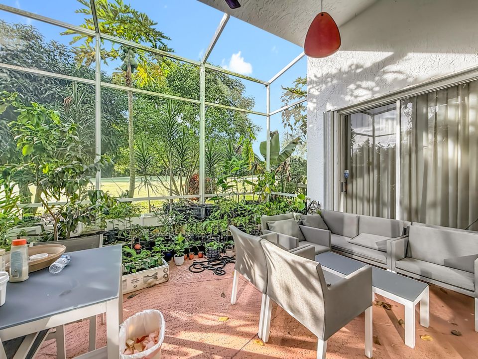 For Rent: $4,400 (3 beds, 3 baths, 2410 Square Feet)