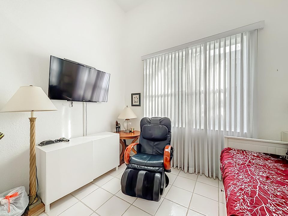 For Rent: $4,400 (3 beds, 3 baths, 2410 Square Feet)