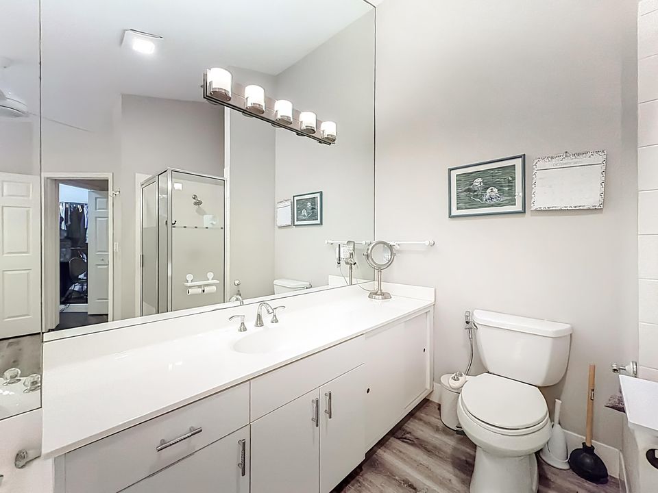 For Rent: $4,400 (3 beds, 3 baths, 2410 Square Feet)