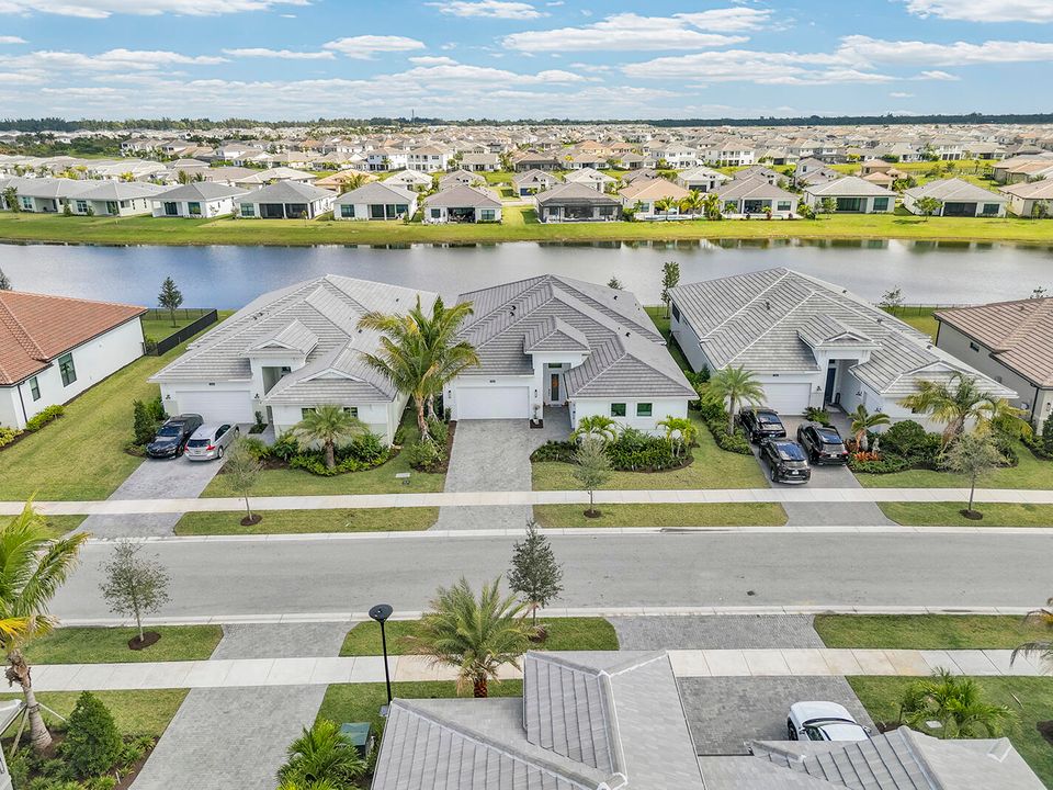 For Rent: $4,000 (3 beds, 3 baths, 2771 Square Feet)