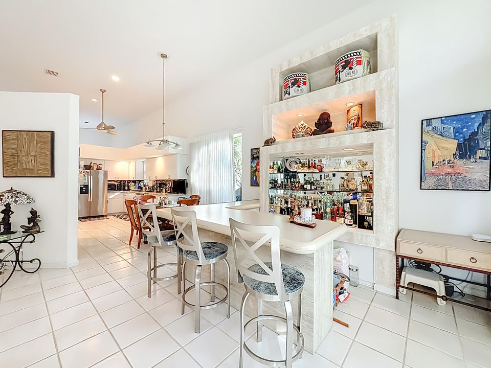 For Rent: $4,400 (3 beds, 3 baths, 2410 Square Feet)