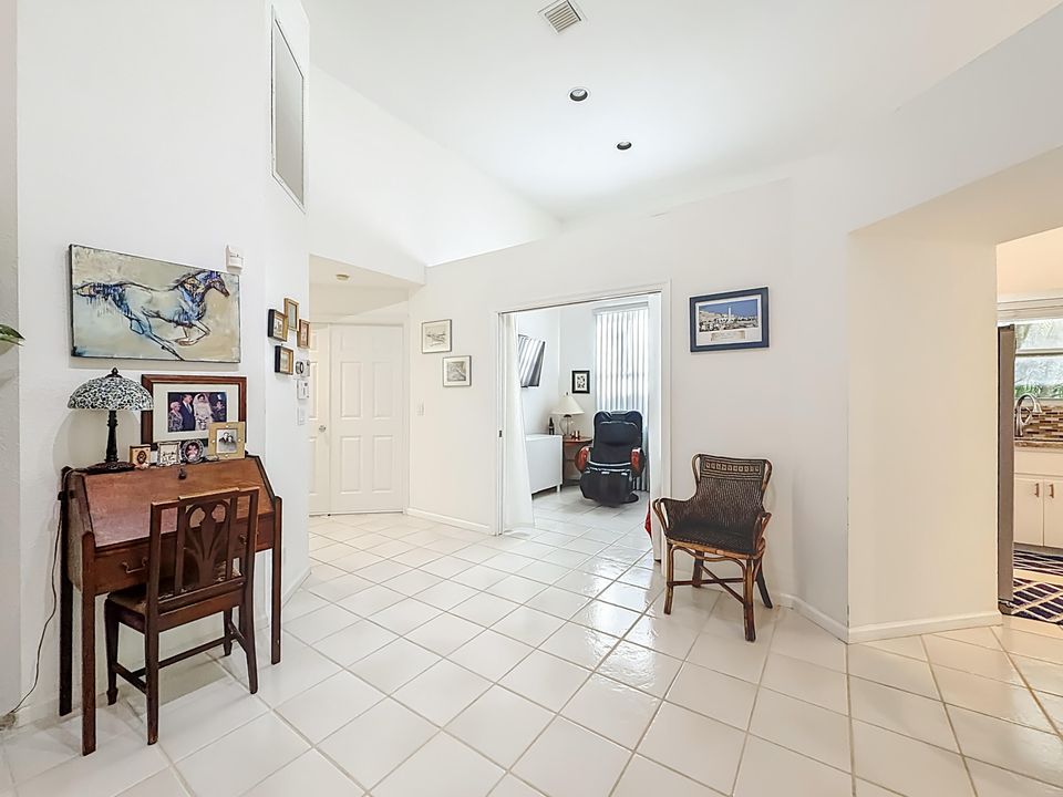 For Rent: $4,400 (3 beds, 3 baths, 2410 Square Feet)