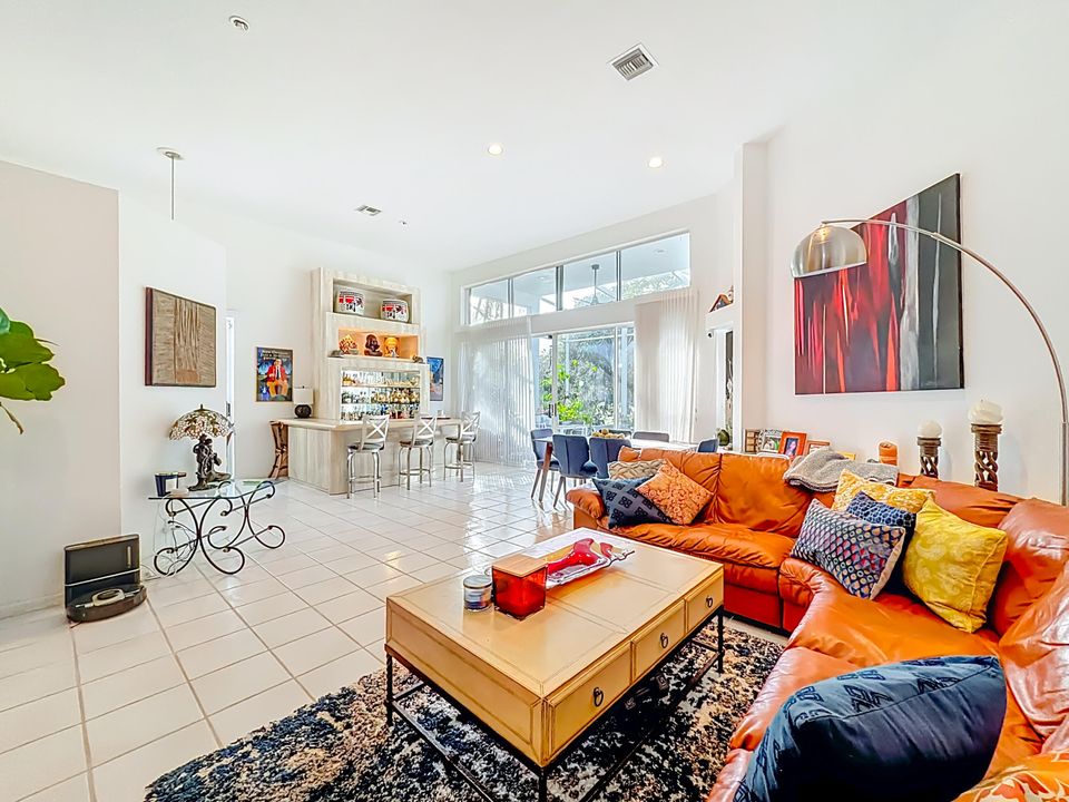 For Rent: $4,400 (3 beds, 3 baths, 2410 Square Feet)