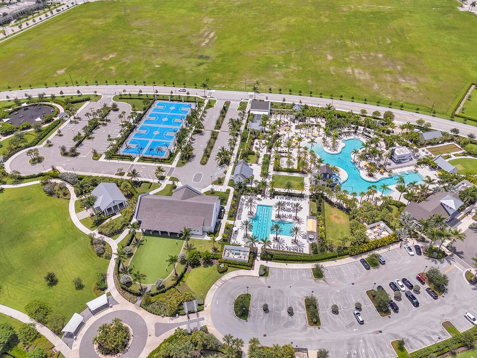 For Rent: $4,000 (3 beds, 3 baths, 2771 Square Feet)