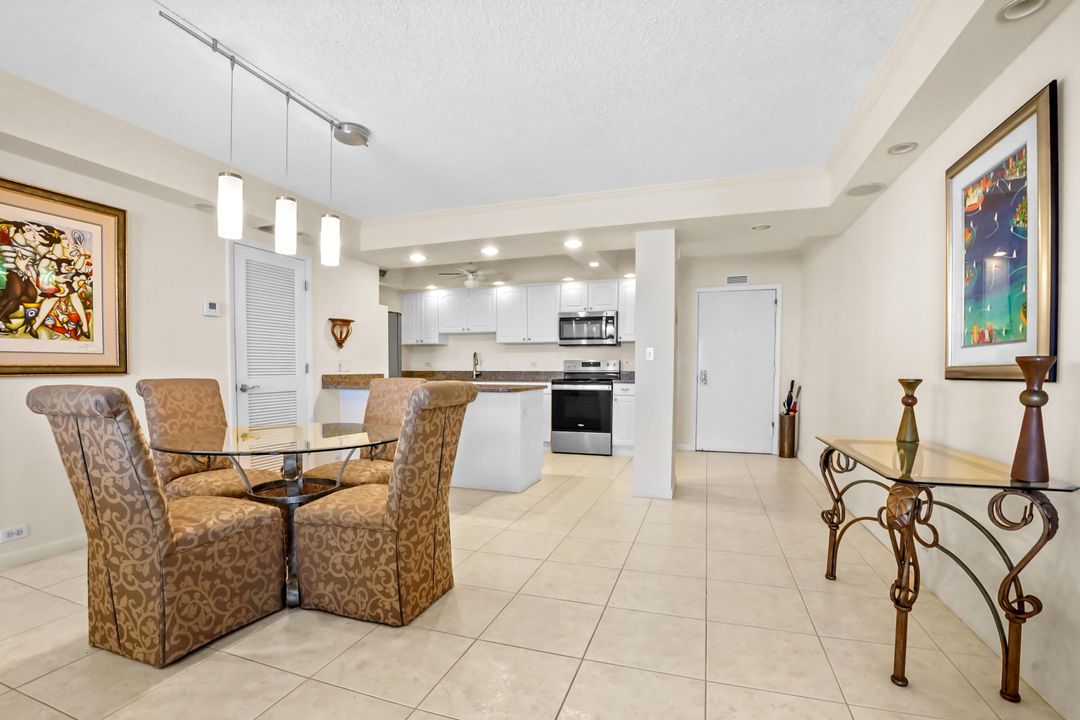 En Venta: $349,000 (2 camas, 2 baños, 1162 Pies cuadrados)