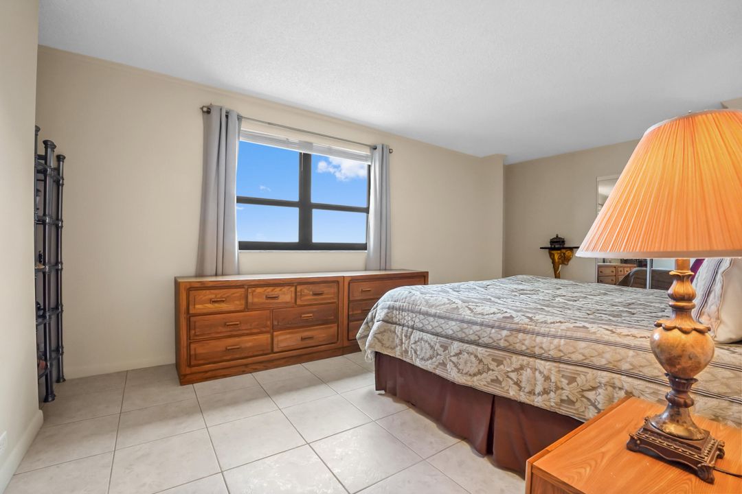 En Venta: $349,000 (2 camas, 2 baños, 1162 Pies cuadrados)