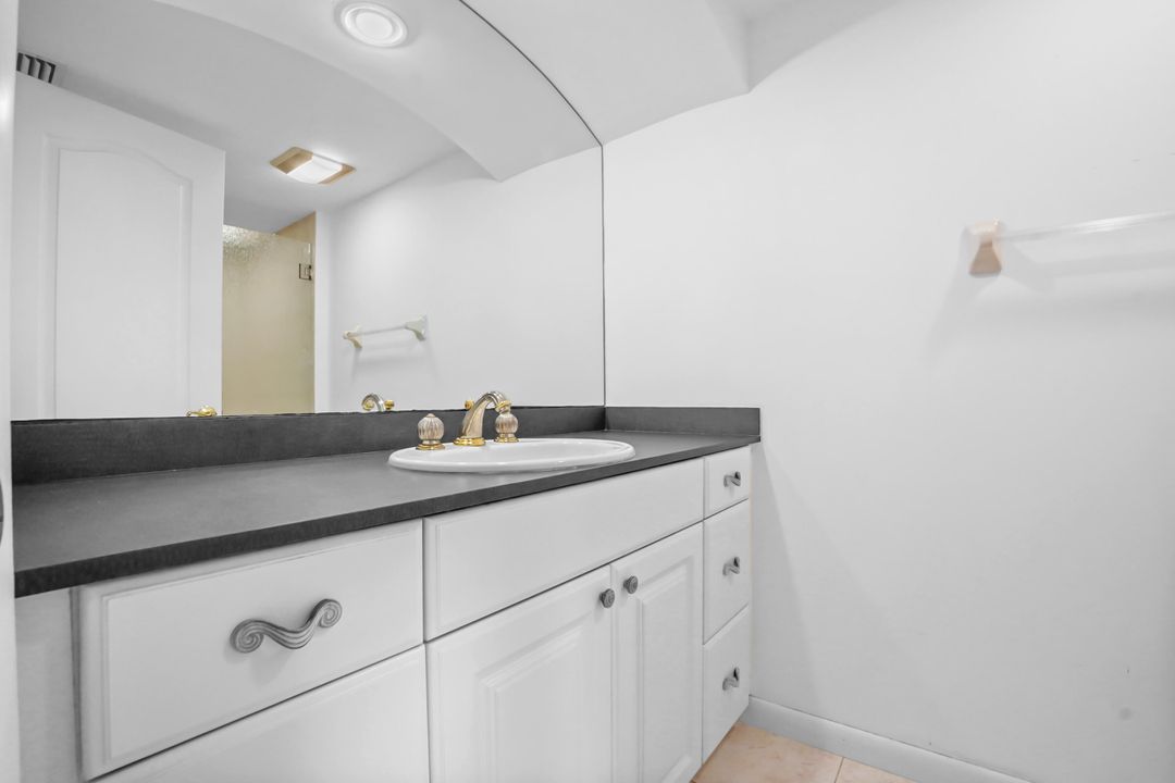 En Venta: $349,000 (2 camas, 2 baños, 1162 Pies cuadrados)