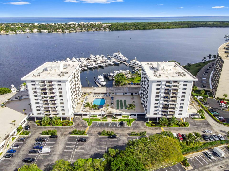 En Venta: $349,000 (2 camas, 2 baños, 1162 Pies cuadrados)