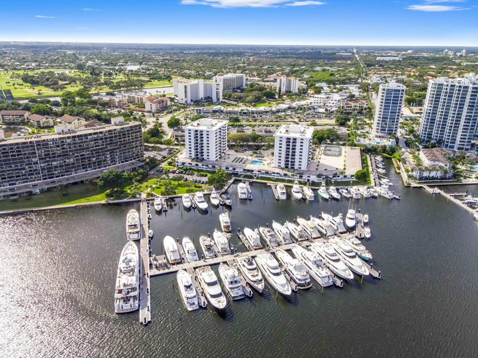 En Venta: $349,000 (2 camas, 2 baños, 1162 Pies cuadrados)