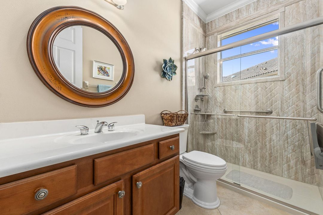 合同活跃: $350,000 (2 贝兹, 2 浴室, 1751 平方英尺)