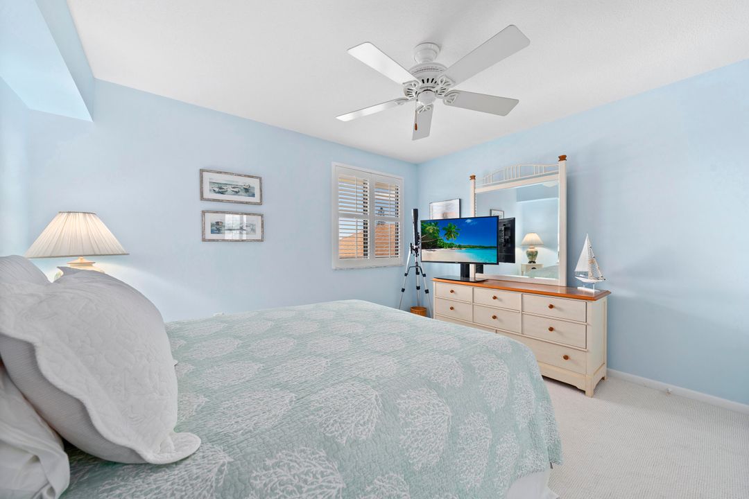 На продажу: $719,000 (2 спален, 2 ванн, 1332 Квадратных фут)