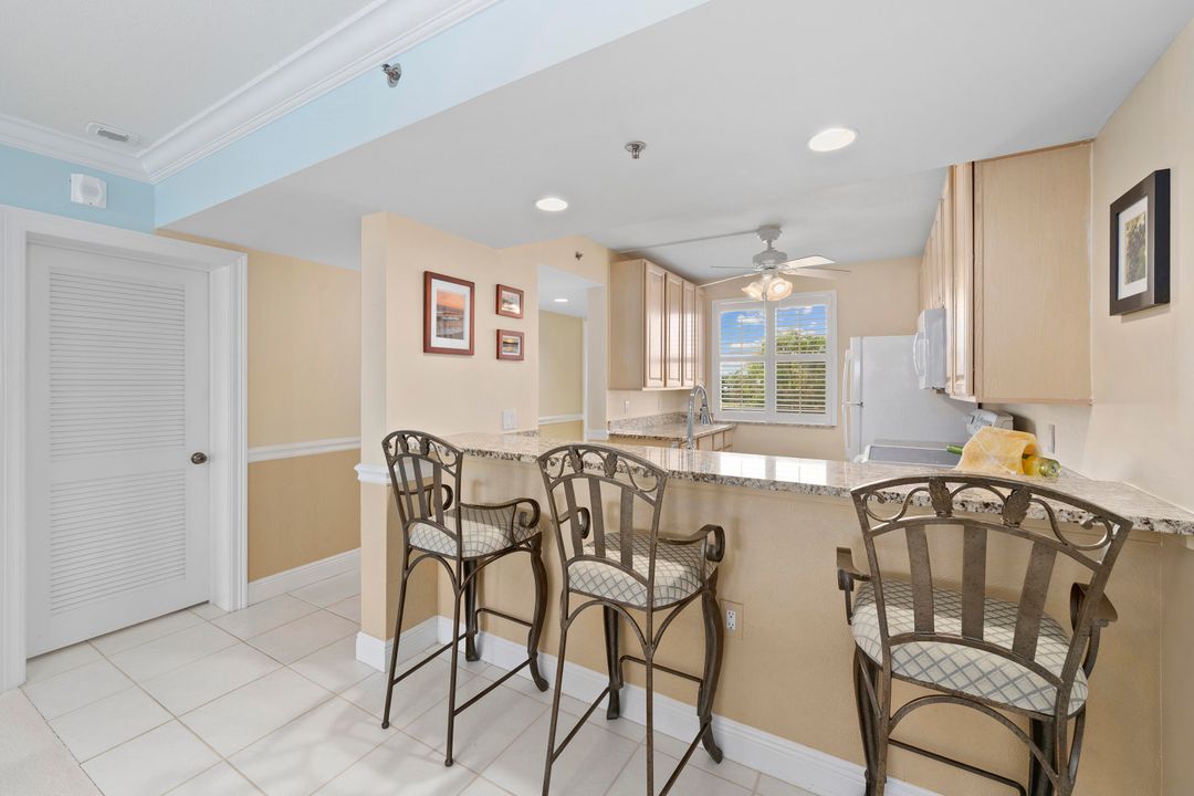 На продажу: $719,000 (2 спален, 2 ванн, 1332 Квадратных фут)