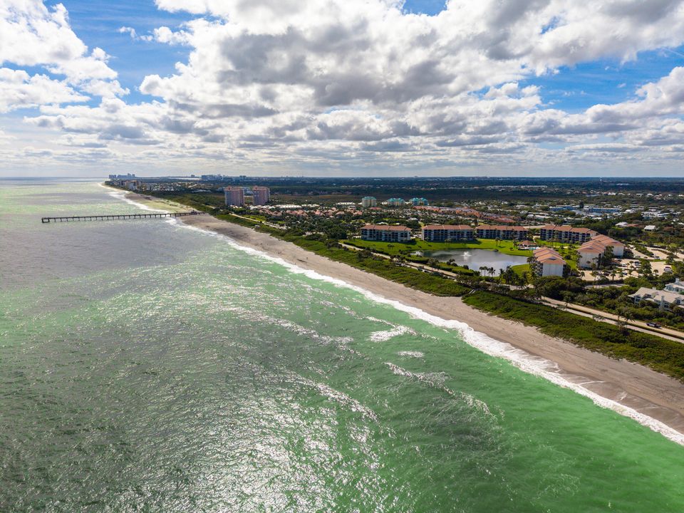 На продажу: $719,000 (2 спален, 2 ванн, 1332 Квадратных фут)