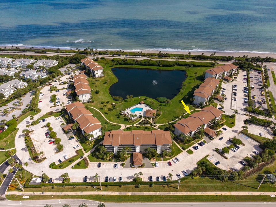 На продажу: $719,000 (2 спален, 2 ванн, 1332 Квадратных фут)