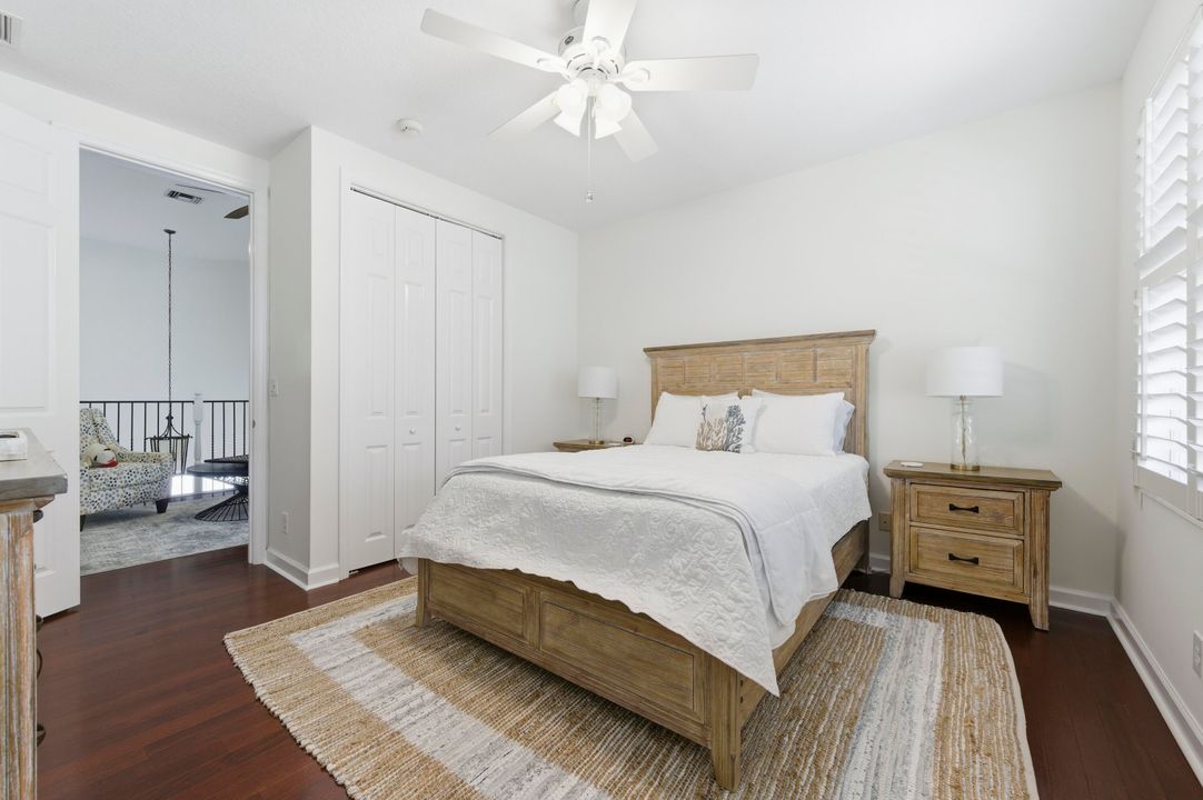 合同活跃: $1,410,000 (4 贝兹, 3 浴室, 2678 平方英尺)