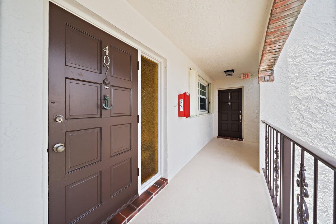 В аренду: $3,450 (2 спален, 2 ванн, 1010 Квадратных фут)