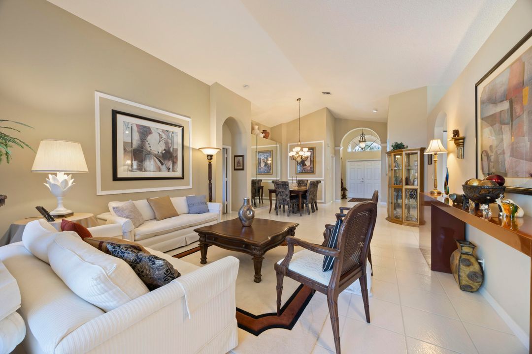 En Venta: $565,000 (3 camas, 2 baños, 1869 Pies cuadrados)