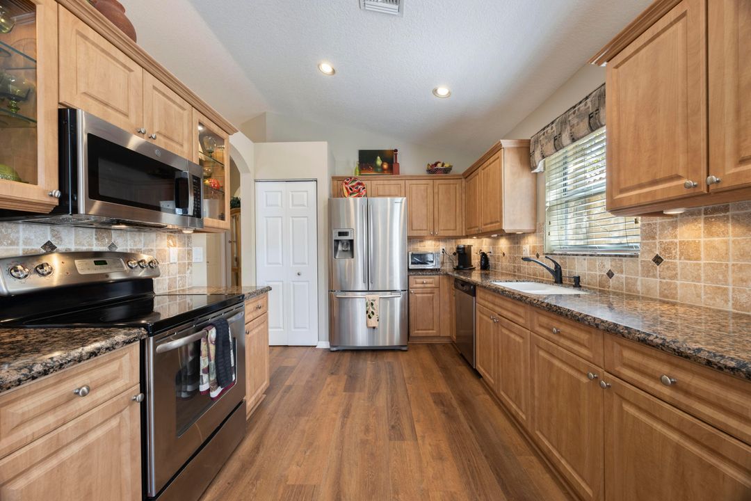 En Venta: $565,000 (3 camas, 2 baños, 1869 Pies cuadrados)