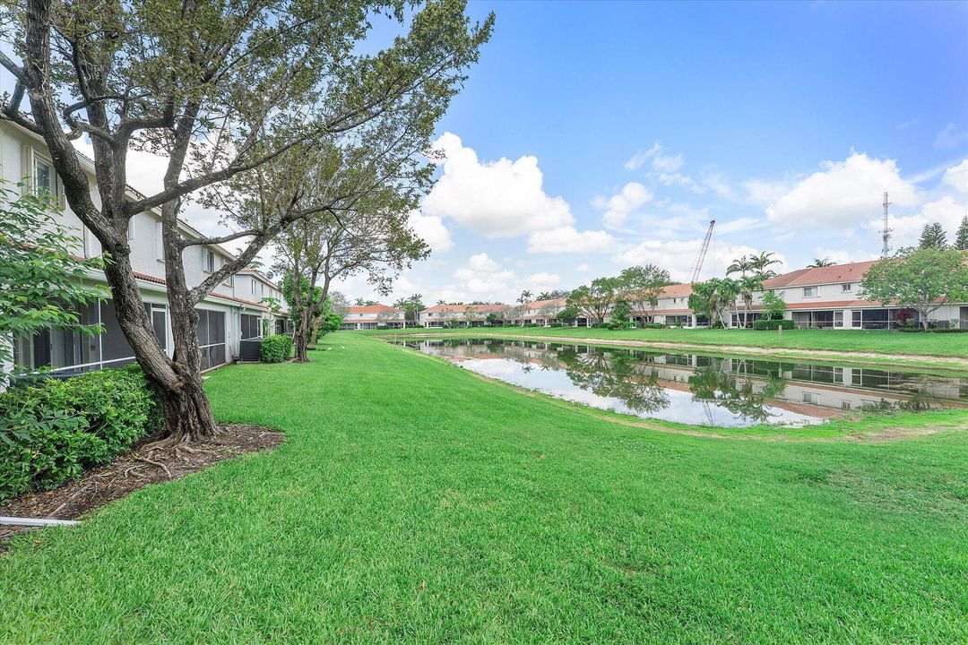 En Venta: $349,900 (2 camas, 2 baños, 1297 Pies cuadrados)