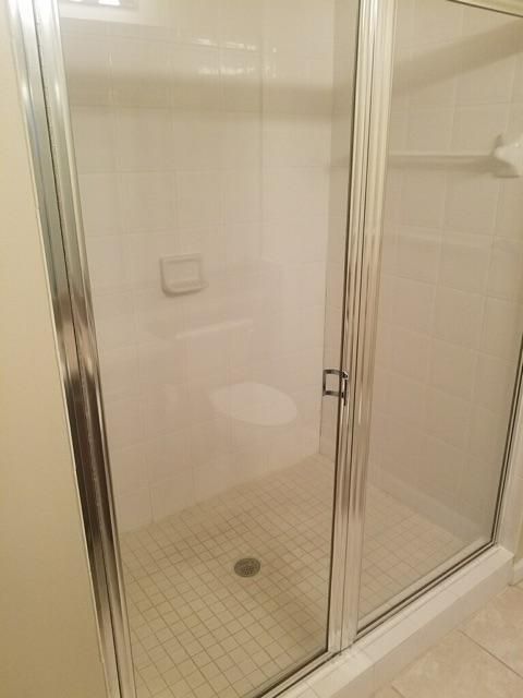 For Sale: $372,500 (2 beds, 2 baths, 1174 Square Feet)