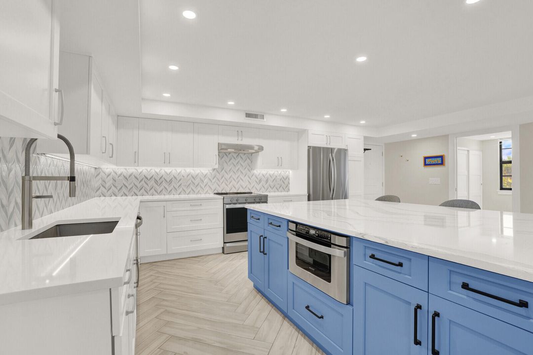 待售: $875,000 (3 贝兹, 2 浴室, 1663 平方英尺)