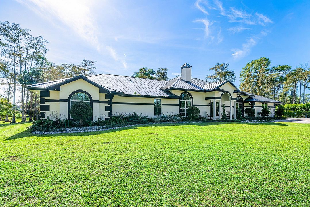 For Sale: $2,895,000 (4 beds, 4 baths, 4666 Square Feet)