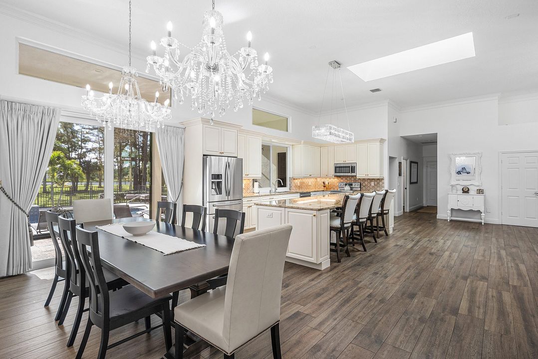 For Sale: $2,895,000 (4 beds, 4 baths, 4666 Square Feet)