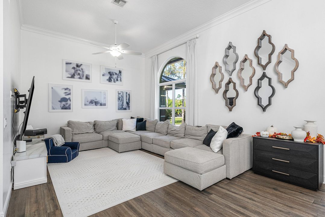 For Sale: $2,895,000 (4 beds, 4 baths, 4666 Square Feet)