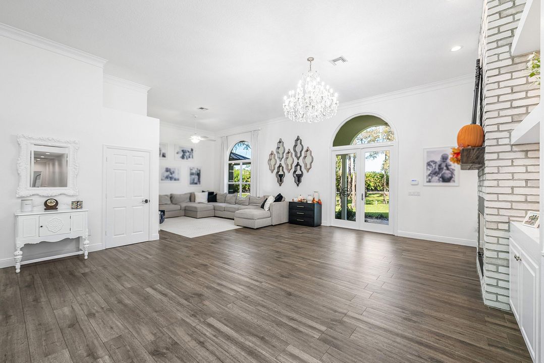 For Sale: $2,895,000 (4 beds, 4 baths, 4666 Square Feet)