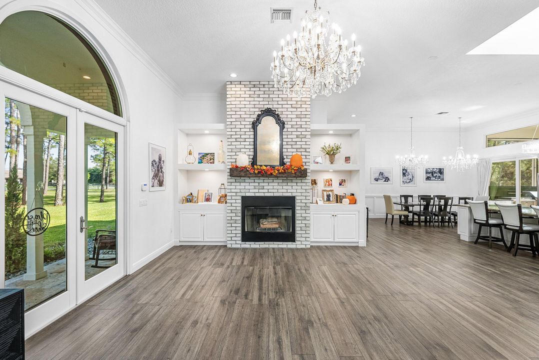 For Sale: $2,895,000 (4 beds, 4 baths, 4666 Square Feet)