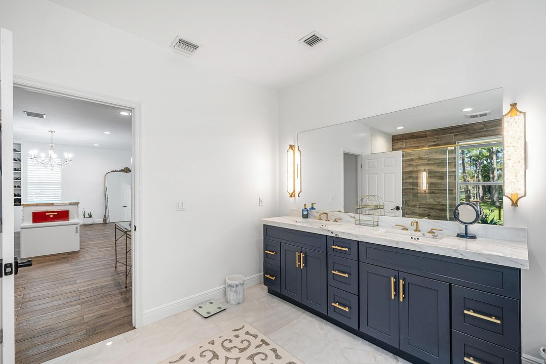 For Sale: $2,895,000 (4 beds, 4 baths, 4666 Square Feet)