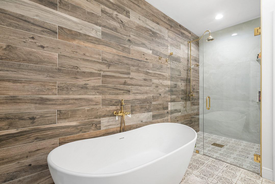 For Sale: $2,895,000 (4 beds, 4 baths, 4666 Square Feet)