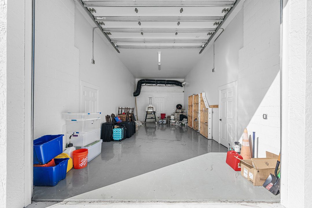 For Sale: $2,895,000 (4 beds, 4 baths, 4666 Square Feet)