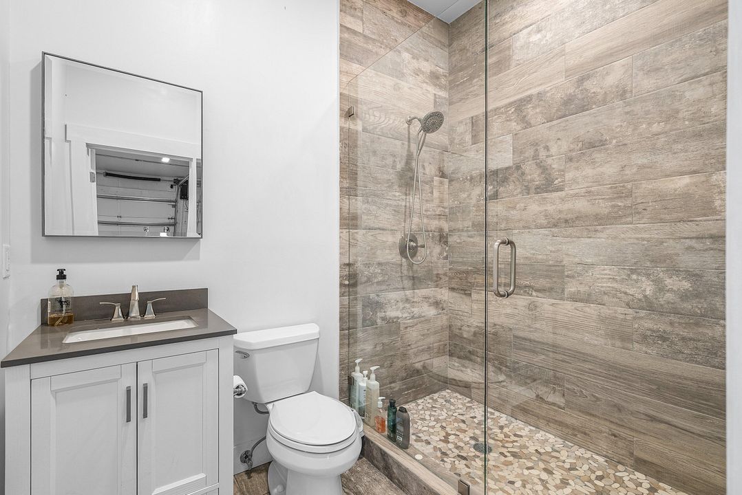 For Sale: $2,895,000 (4 beds, 4 baths, 4666 Square Feet)