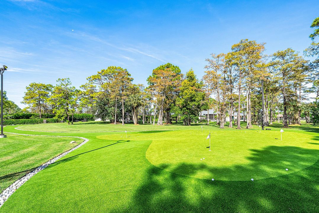 For Sale: $2,895,000 (4 beds, 4 baths, 4666 Square Feet)