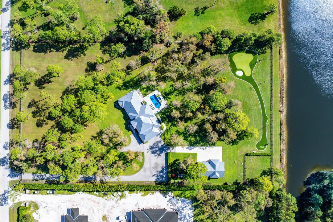 For Sale: $2,895,000 (4 beds, 4 baths, 4666 Square Feet)